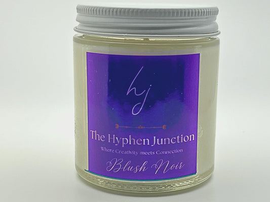 🕯️ Blush Noir Candle – A Warm Vanilla & Luxurious Scent for any Holiday