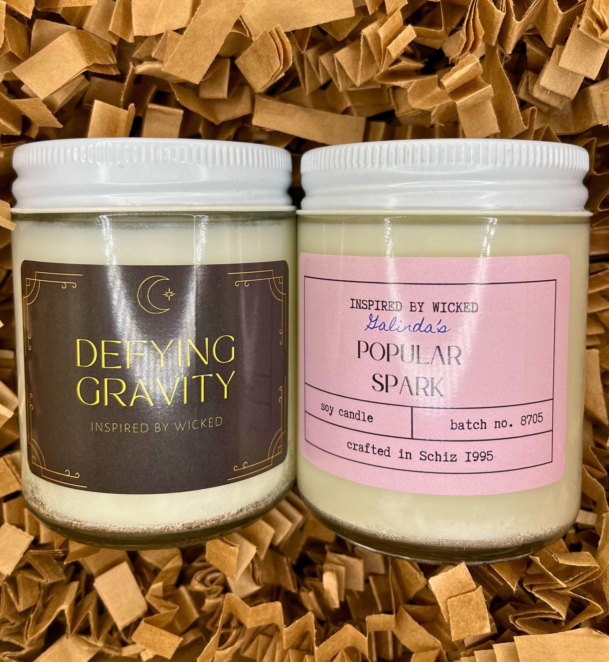 Customizable hand-poured soy candle with personalized fragrance blends, crafted with care. The Hyphen Candle offers a unique, thoughtful gift idea, perfect for any occasion. Tailor your scent for a one-of-a-kind experience home fragrance and decor.